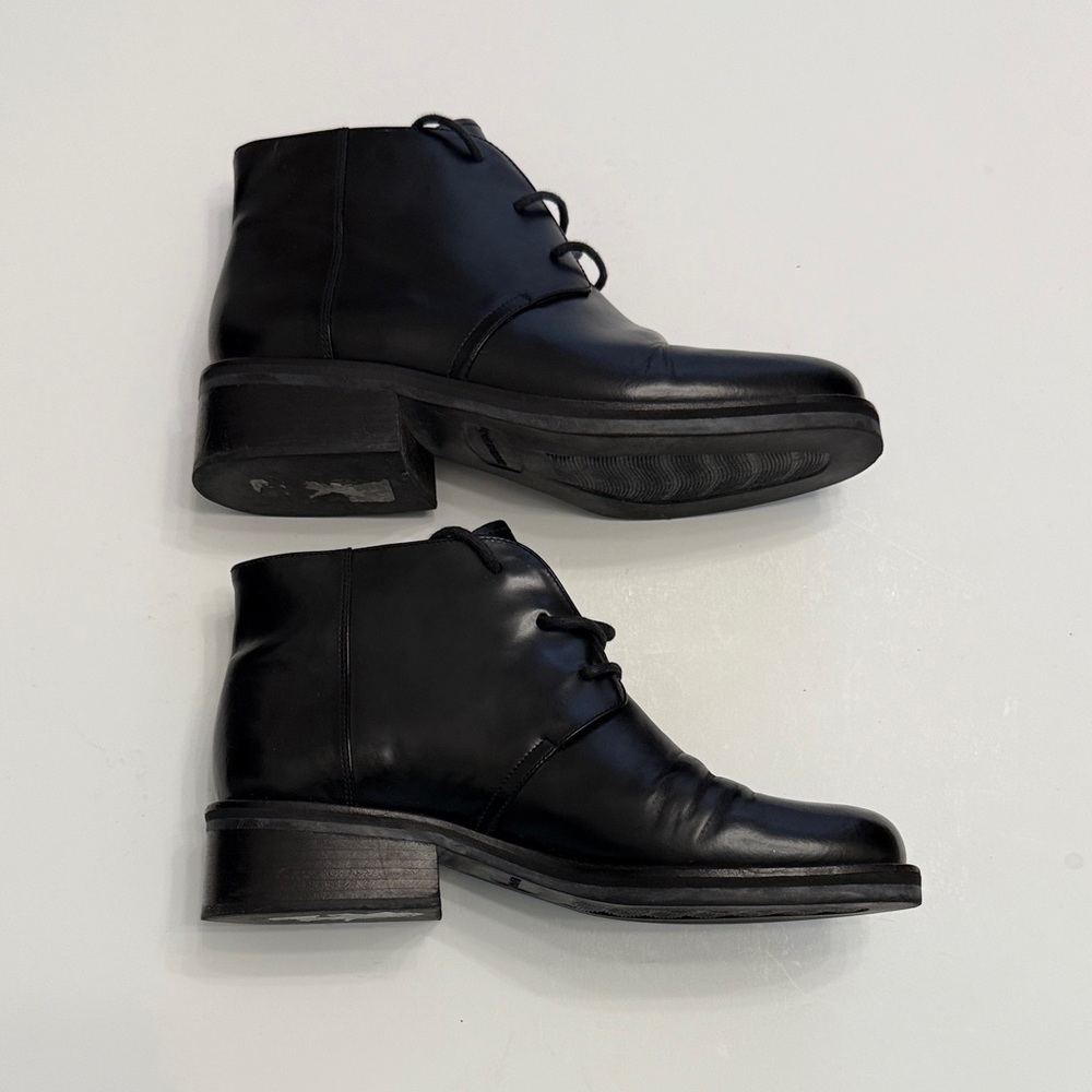 Cole Haan Sleek Black Chukka Boots size 7 - Picture 4 of 6